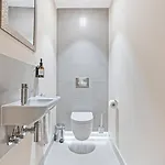 Апартаменты Executive Sleeps 4 2bed 2bath