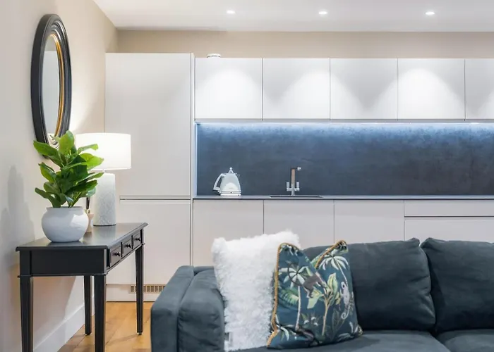 Executive Sleeps 4 2bed 2bath * York